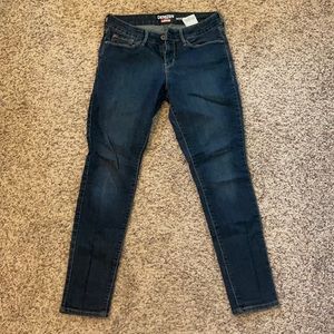 Women’s skinny Levi jeans